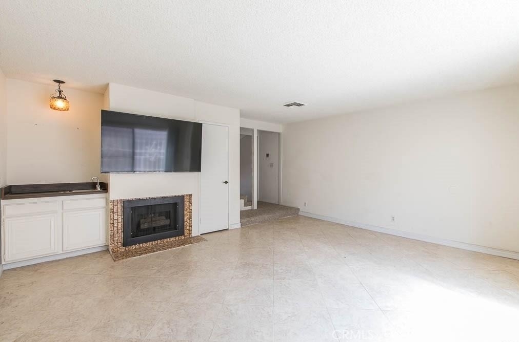 18631 Collins Street - Photo 0