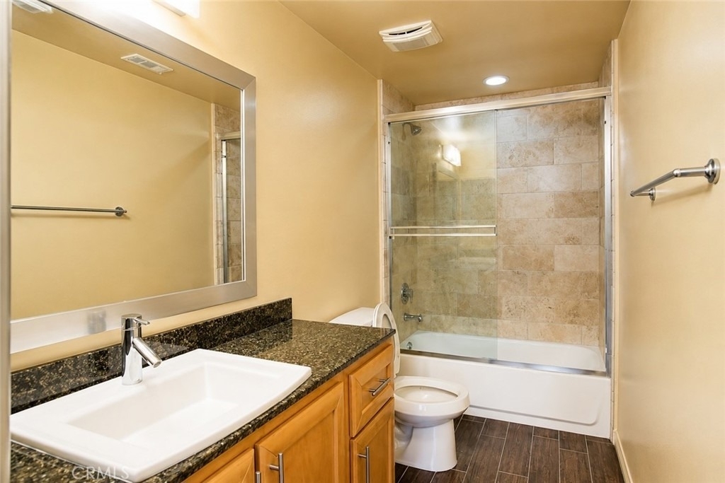 11925 Kling Street - Photo 13