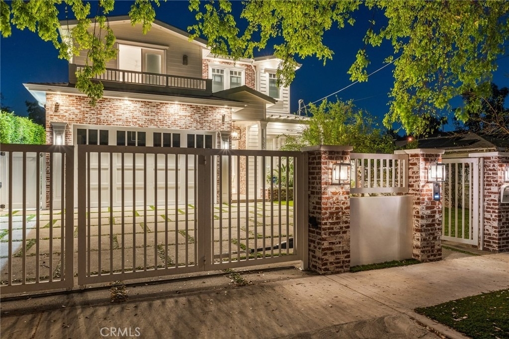 12345 Huston - Photo 0