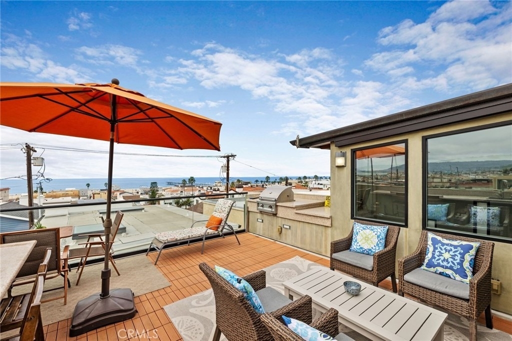 925 Monterey - Photo 0