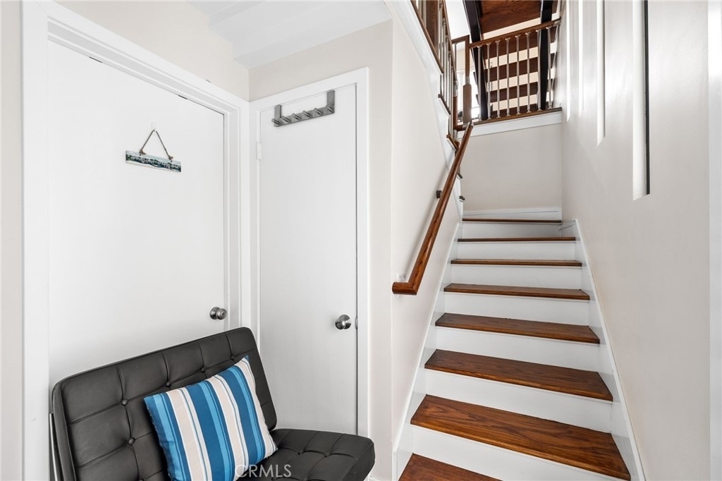 925 Monterey - Photo 3