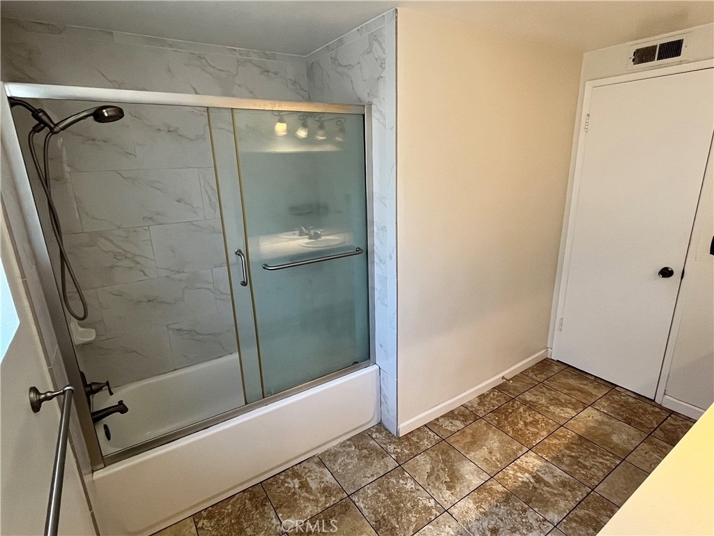 8252 Suffield Street - Photo 10