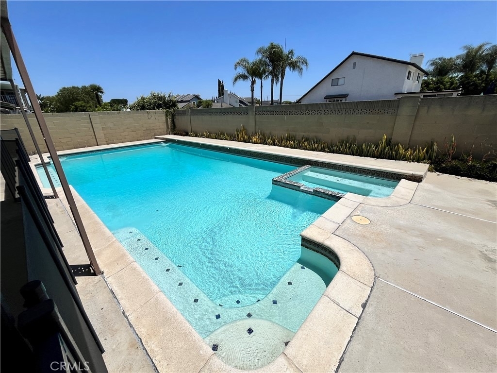 8252 Suffield Street - Photo 19
