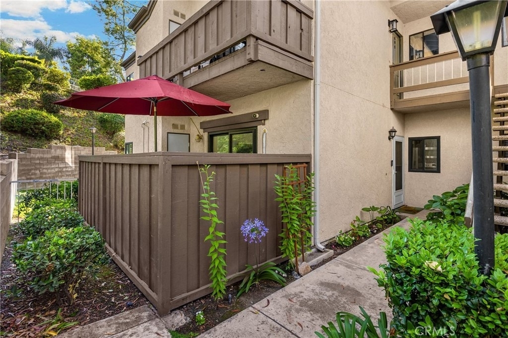 22709 Lakeway Dr - Photo 0