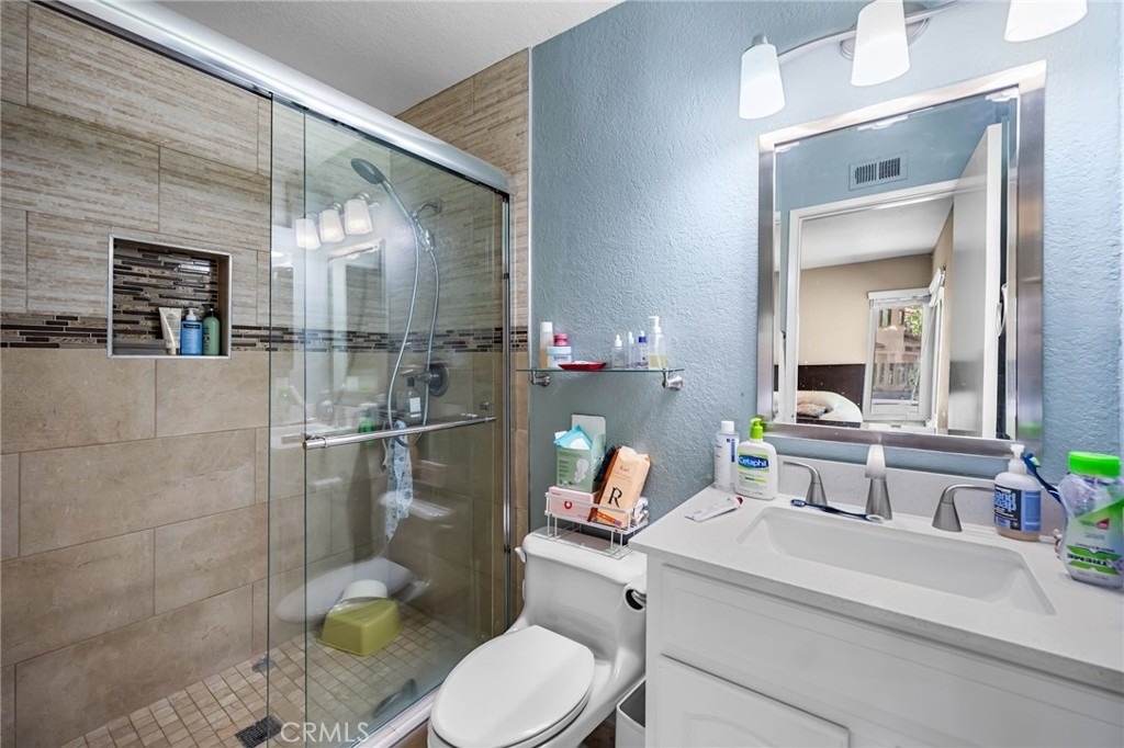 1315 Albariza Place - Photo 16