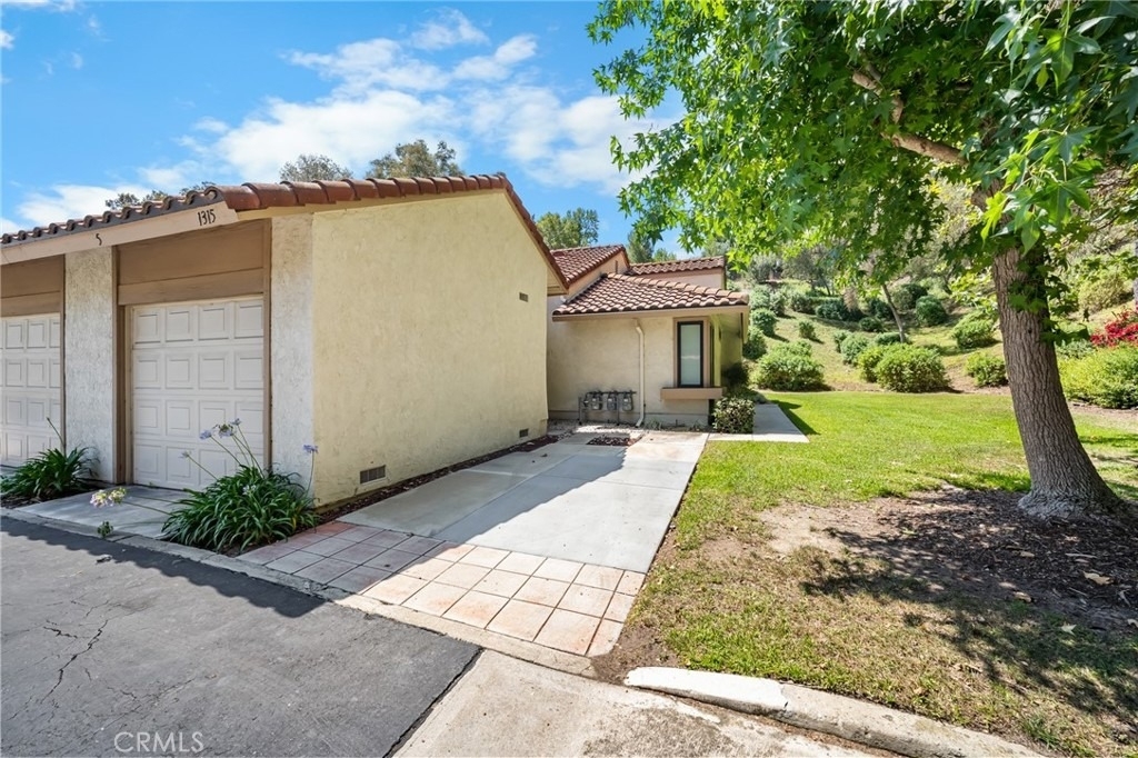 1315 Albariza Place - Photo 24