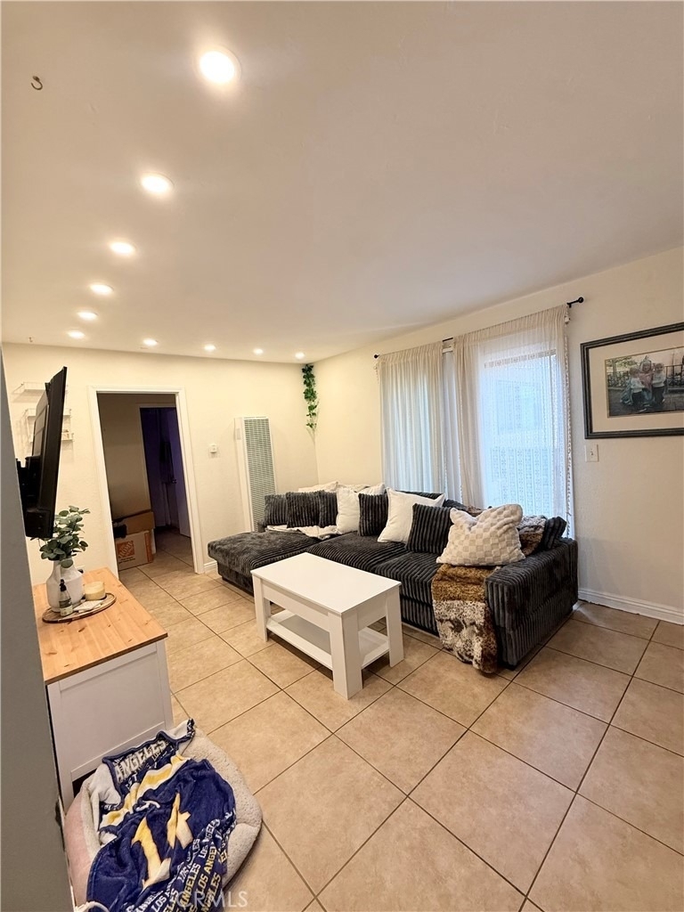 16541 Pro Circle - Photo 1