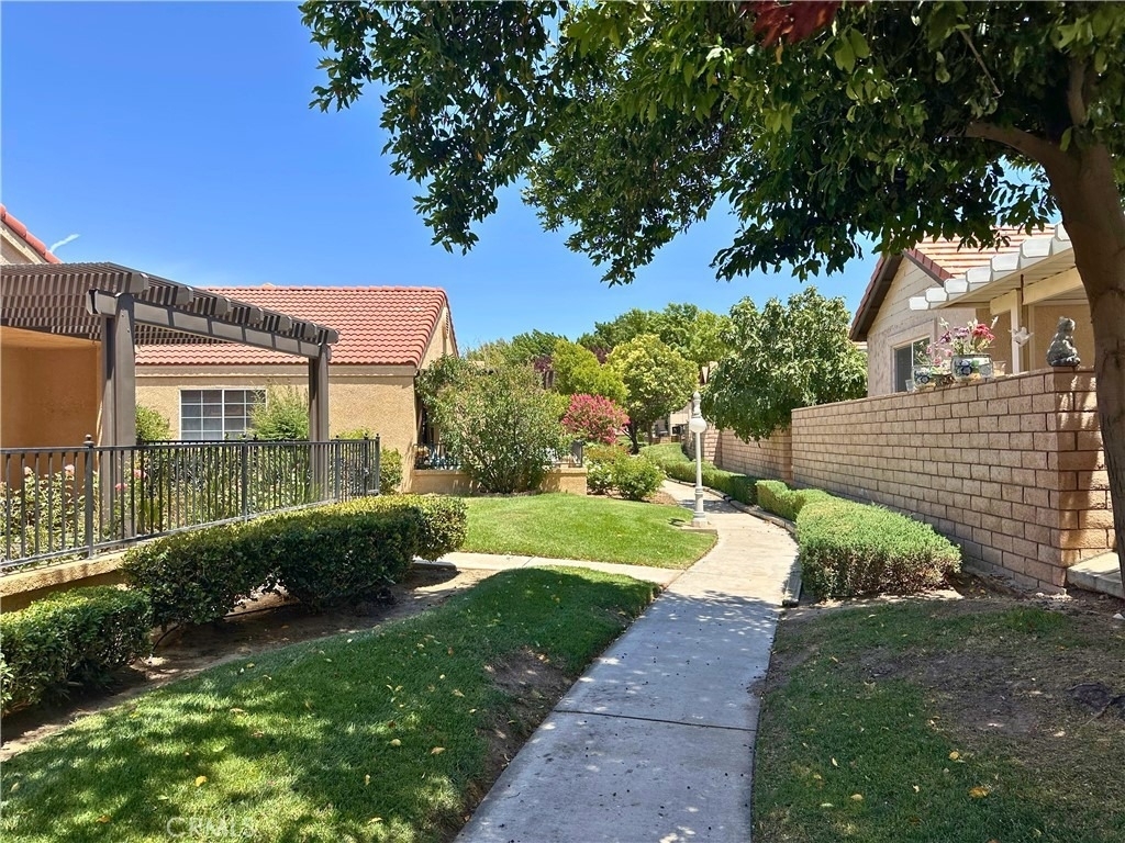 19051 Primrose - Photo 21