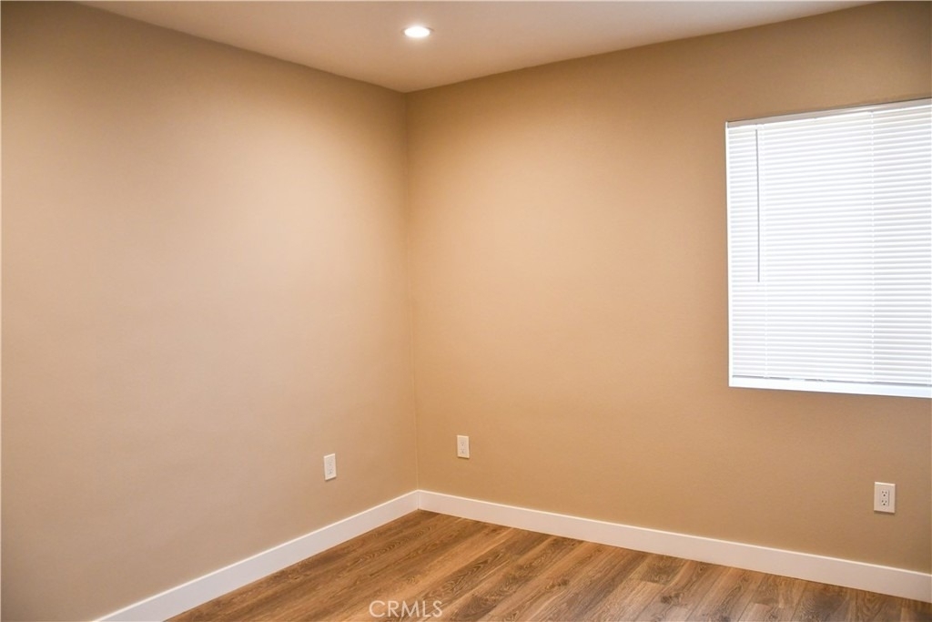 874 N Orange - Photo 33