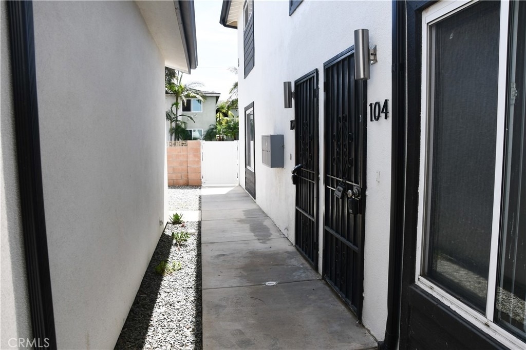 994 Valencia - Photo 36