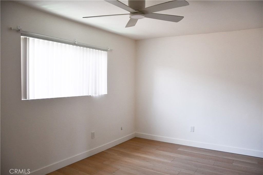 994 Valencia - Photo 26