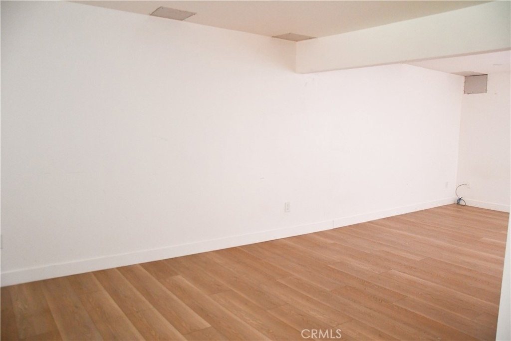 994 Valencia - Photo 13