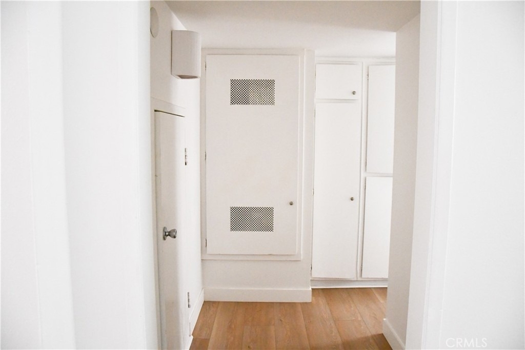 994 Valencia - Photo 15