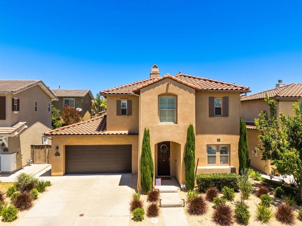 2175 Honeybee Street - Photo 0