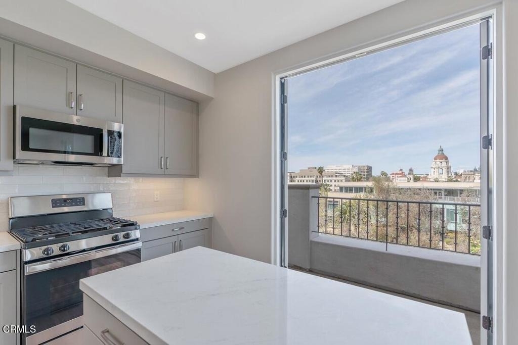 533 E Union Street - Photo 15