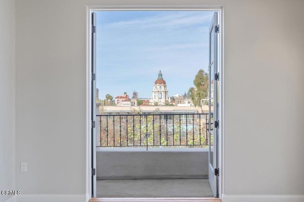 533 E Union Street - Photo 7