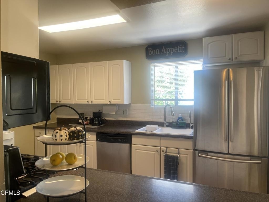 2467 E Villa Street - Photo 5