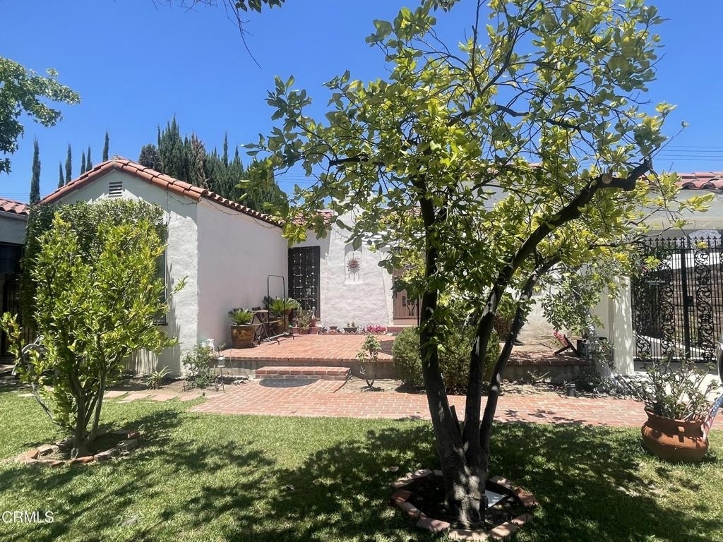 2467 E Villa Street - Photo 0