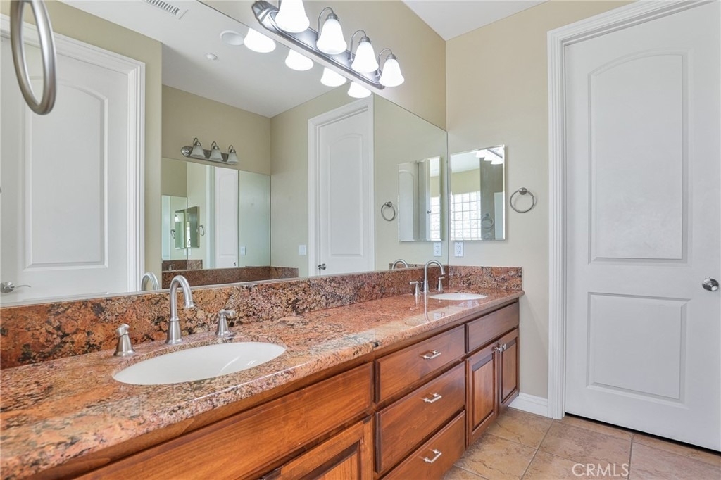 1303 Sycamore Heights - Photo 39