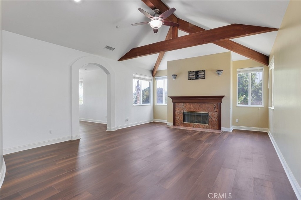 1303 Sycamore Heights - Photo 5