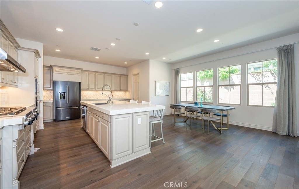 59 Walden - Photo 3