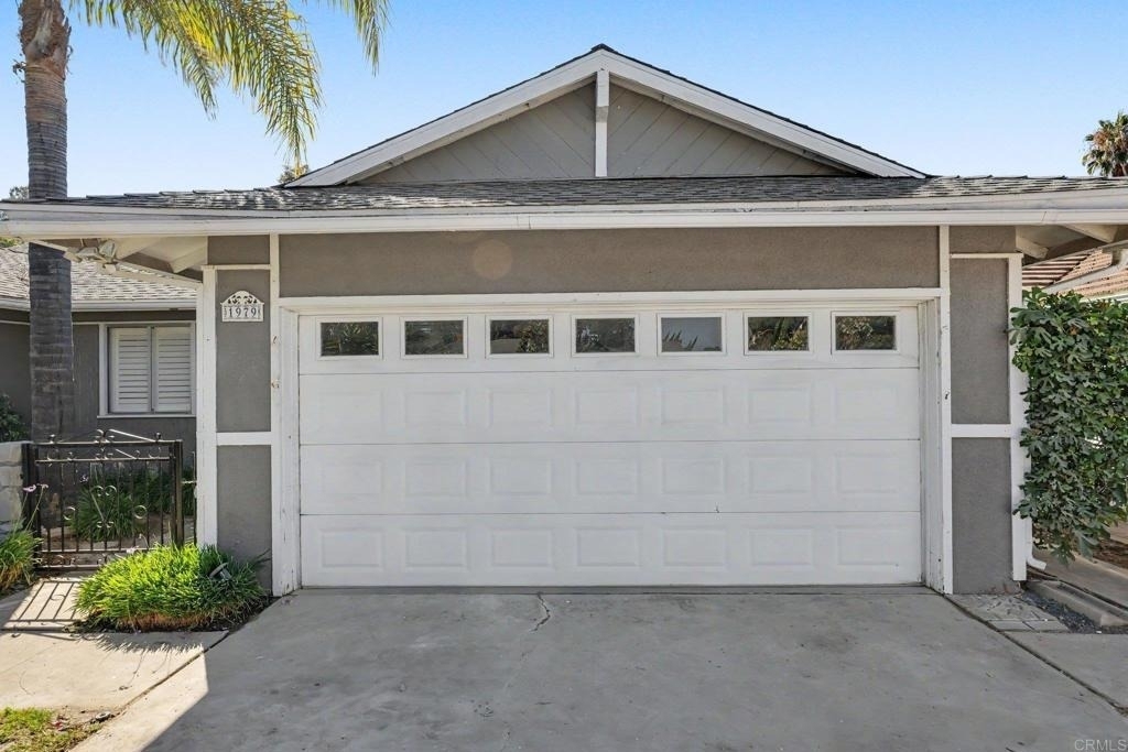 1979 San Pablo Dr - Photo 2