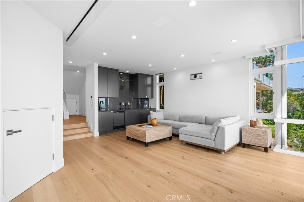 1061 Skyline Drive - Photo 24