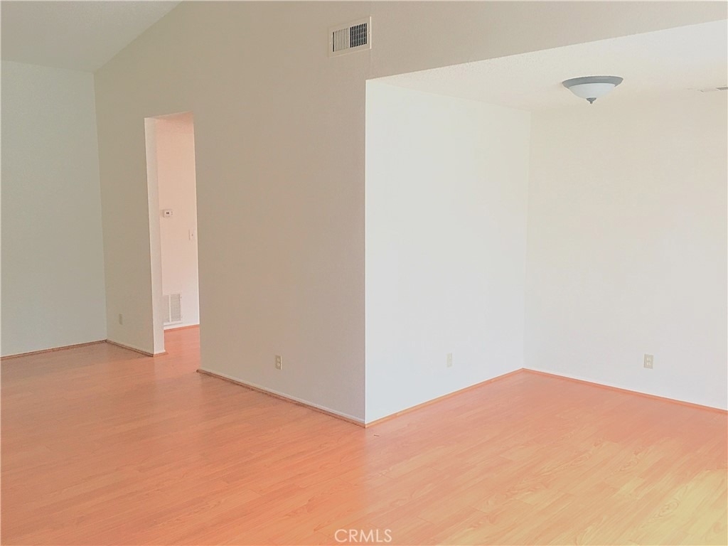 11054 Wesley - Photo 4