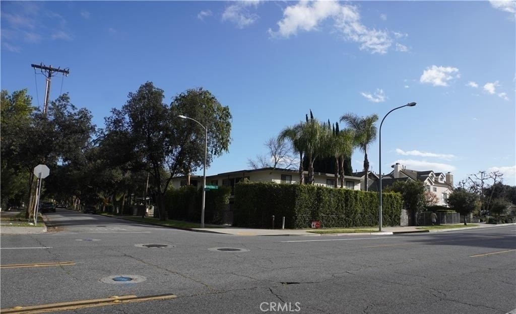 642 N Orange Grove - Photo 1