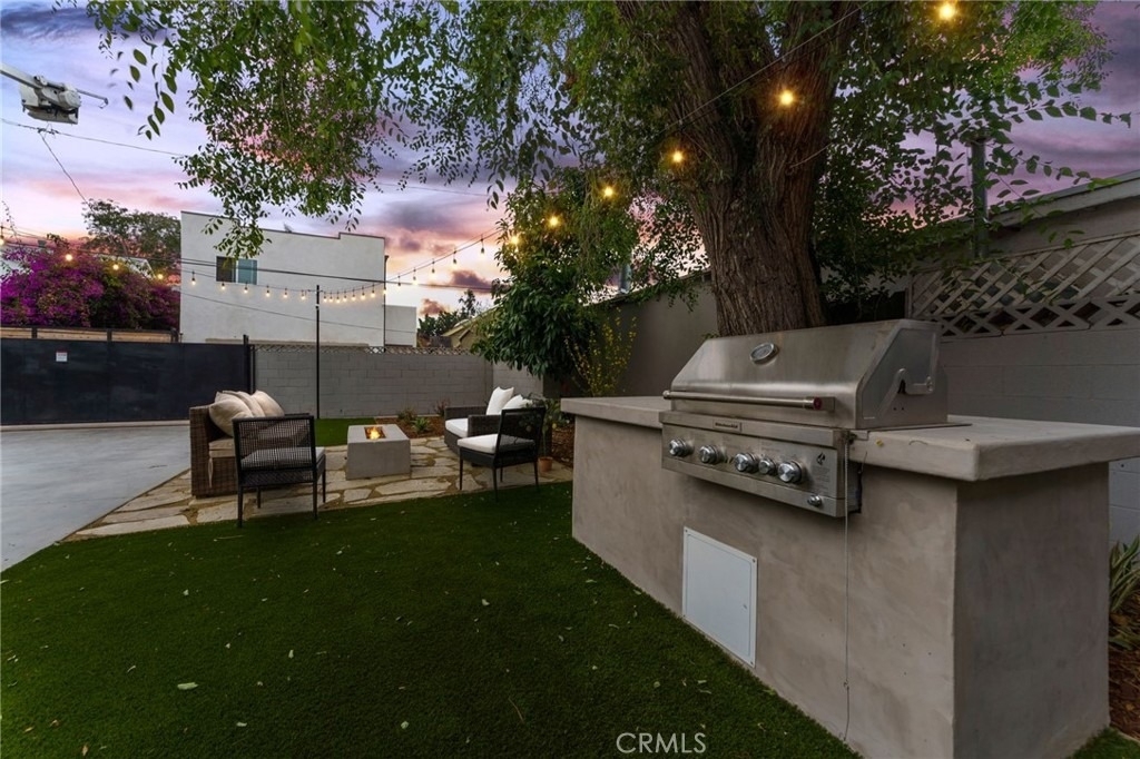 2428 Glyndon Avenue - Photo 23