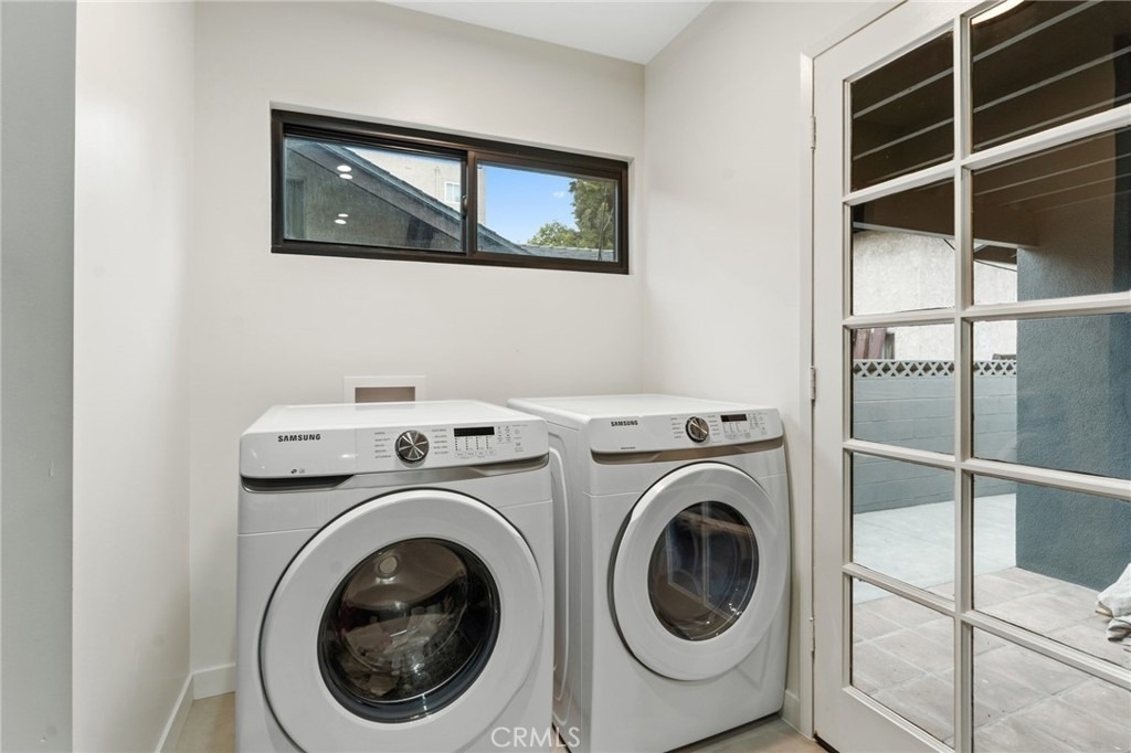 2428 Glyndon Avenue - Photo 14