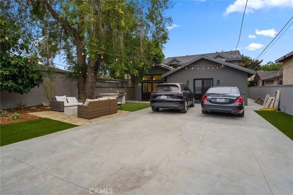 2428 Glyndon Avenue - Photo 30