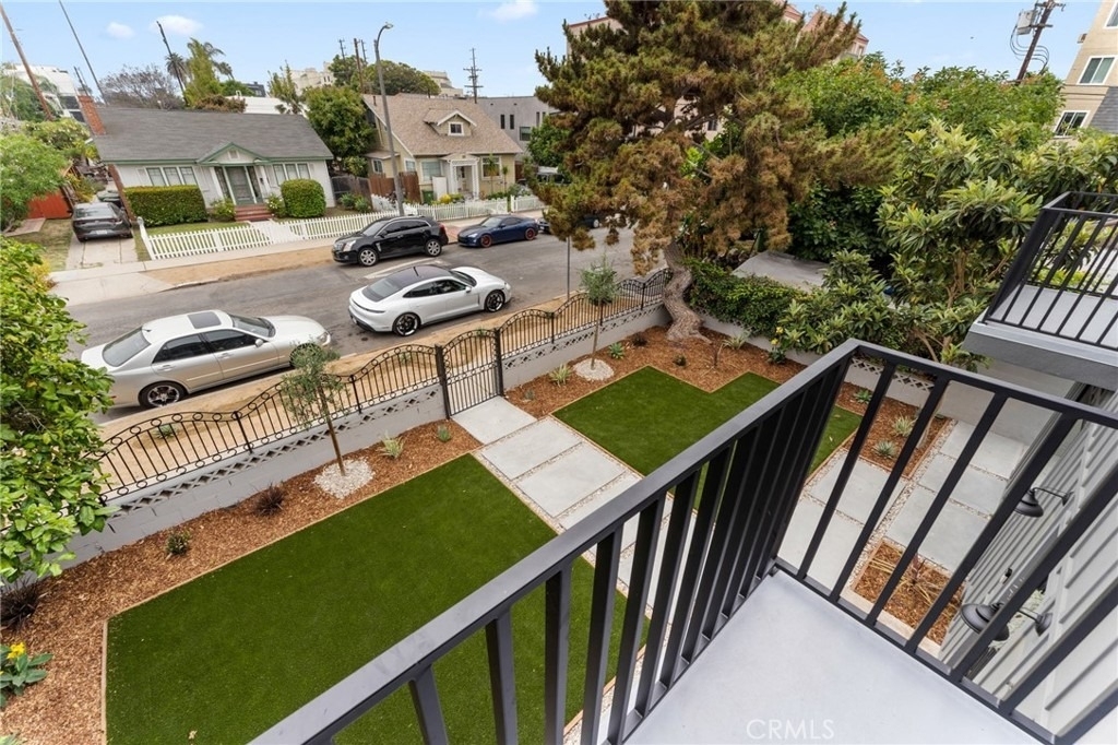 2428 Glyndon Avenue - Photo 49