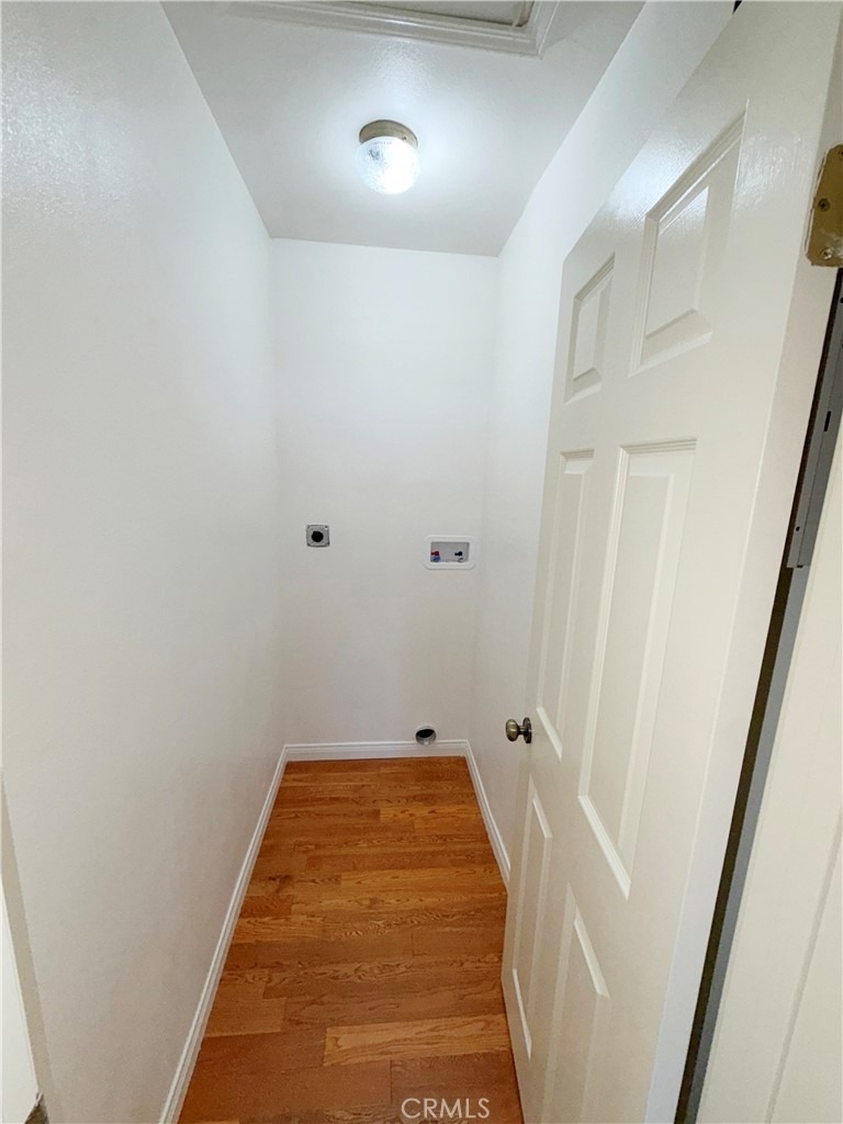 1050 Mayflower Avenue - Photo 8