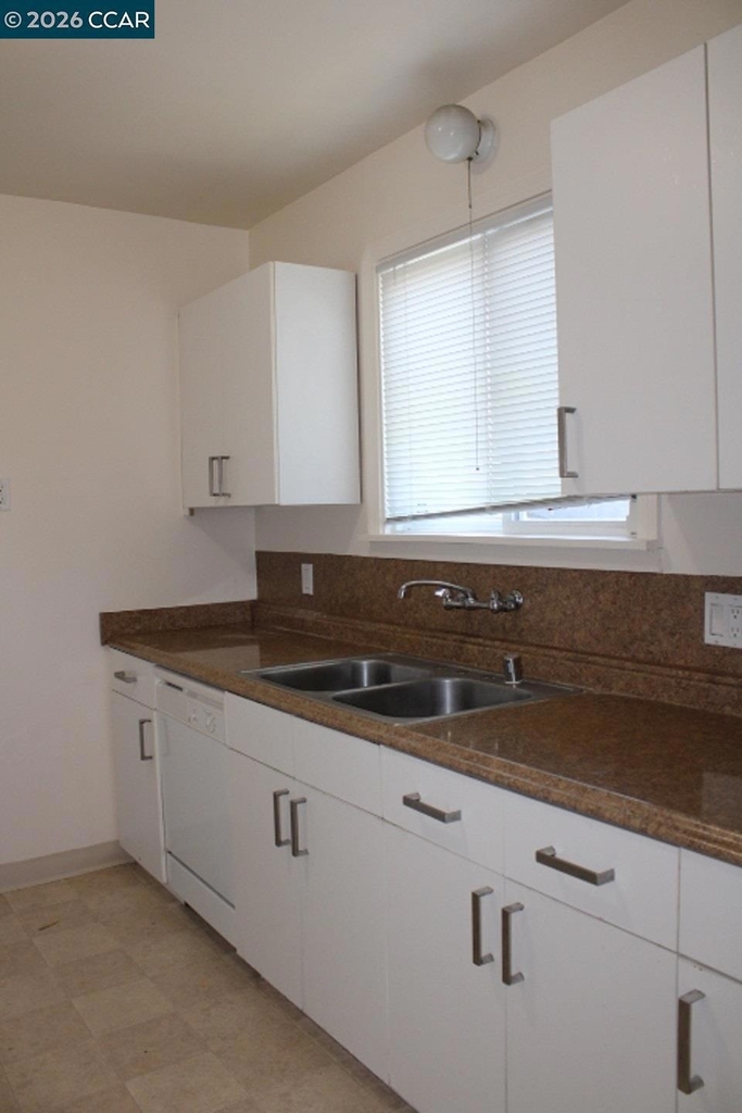 1209 Marin Ave. - Photo 9