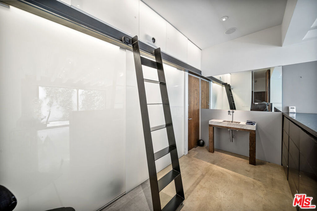 816 Seward Street - Photo 26