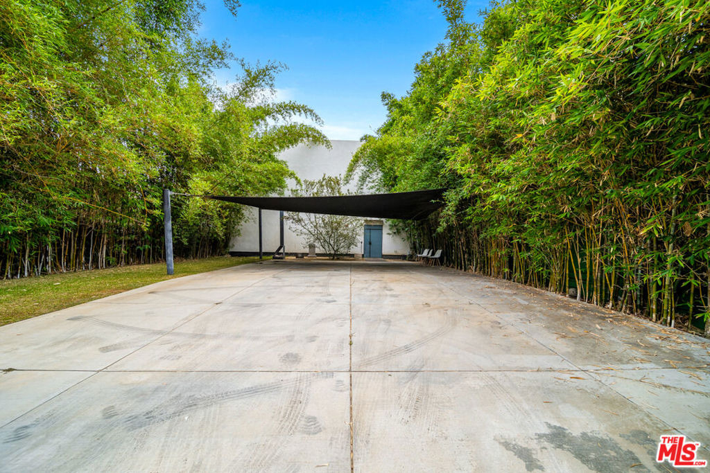 816 Seward Street - Photo 2