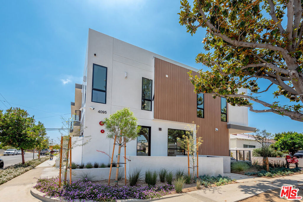 4095 Sawtelle Boulevard - Photo 1