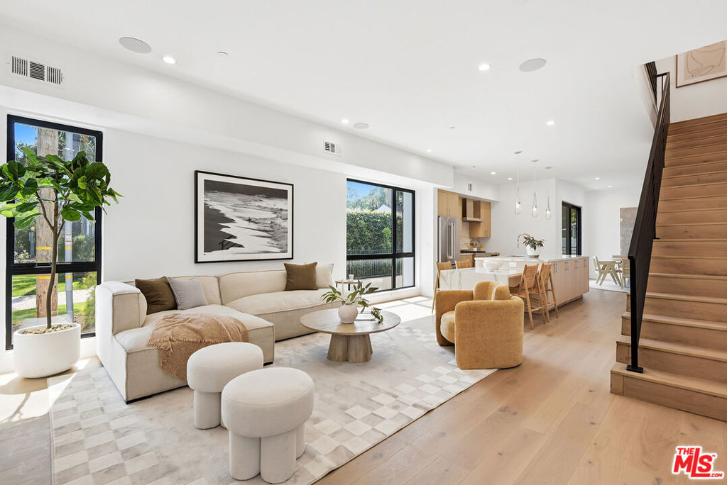 4095 Sawtelle Boulevard - Photo 2