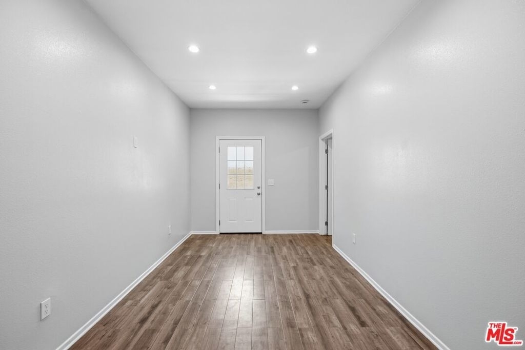 171 E 35th Street - Photo 17