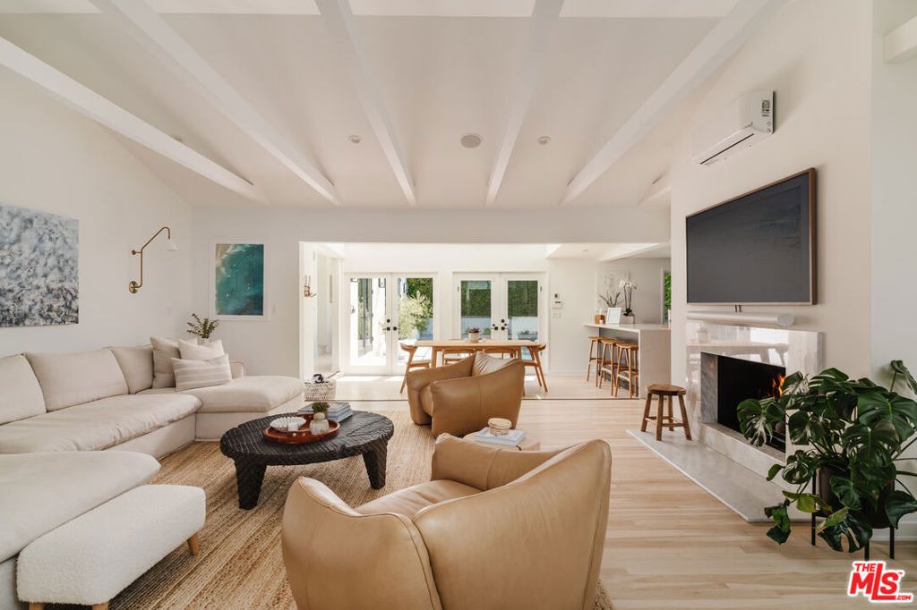 712 San Lorenzo Street - Photo 0