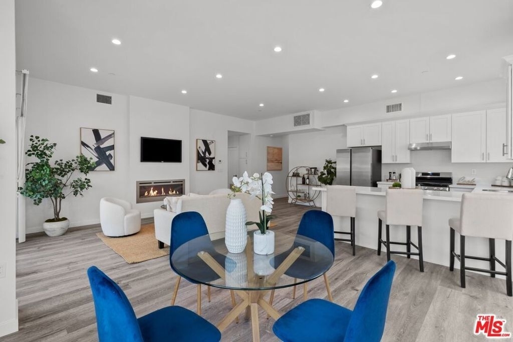 5114 Cahuenga Boulevard - Photo 8