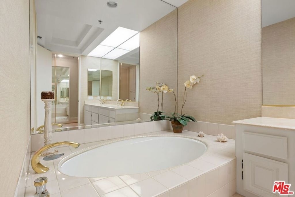 2132 Century Park Lane - Photo 30