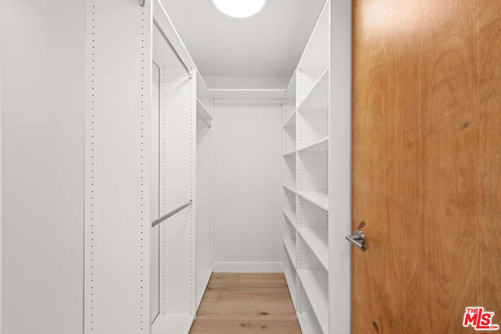106 N Croft Avenue - Photo 27