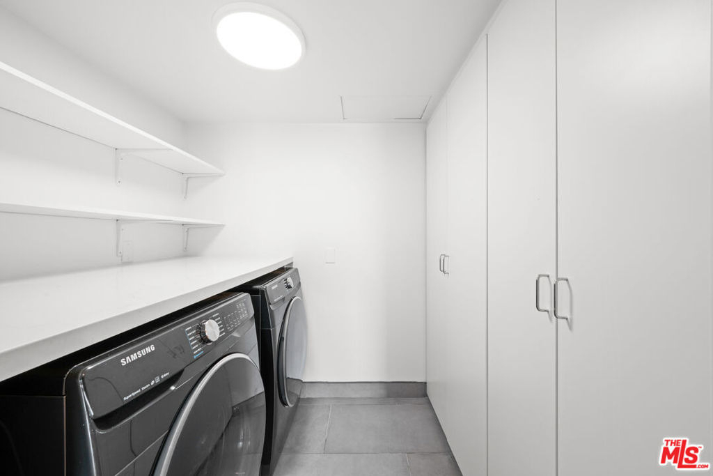 106 N Croft Avenue - Photo 32