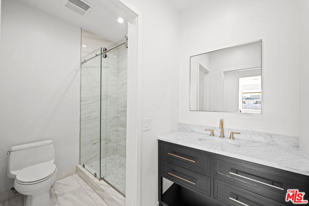 106 N Croft Avenue - Photo 18