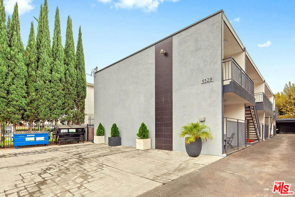 5529 Bonner Avenue - Photo 12