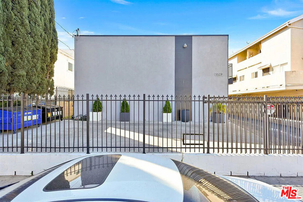 5529 Bonner Avenue - Photo 13