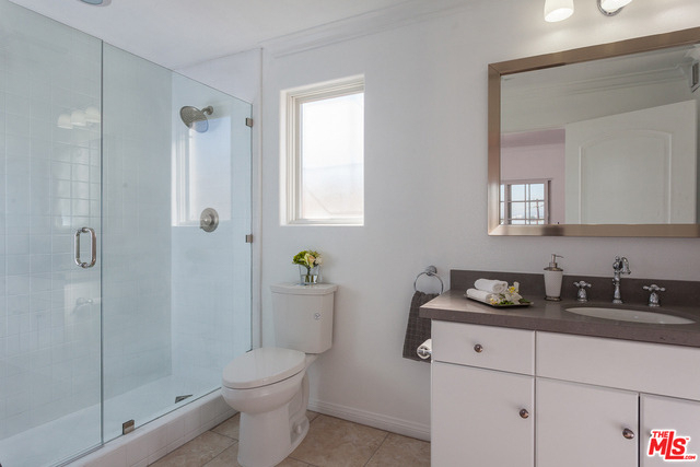 851 N San Vicente Boulevard - Photo 10