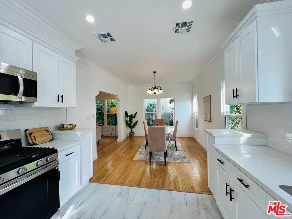 4526 St Elmo Drive - Photo 7